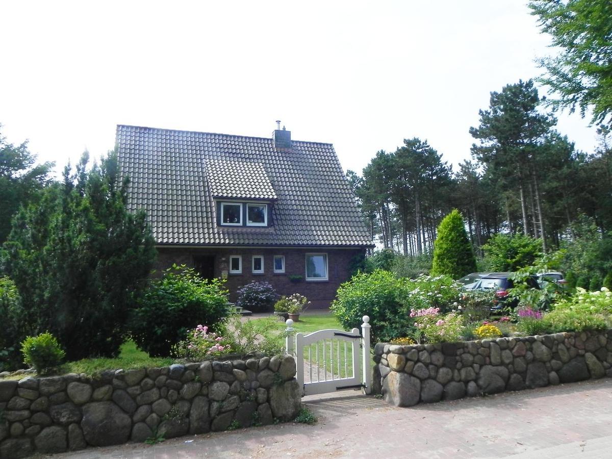 Haus *Ueues Aran* Wohnung Nr. 7 네벨 외부 사진