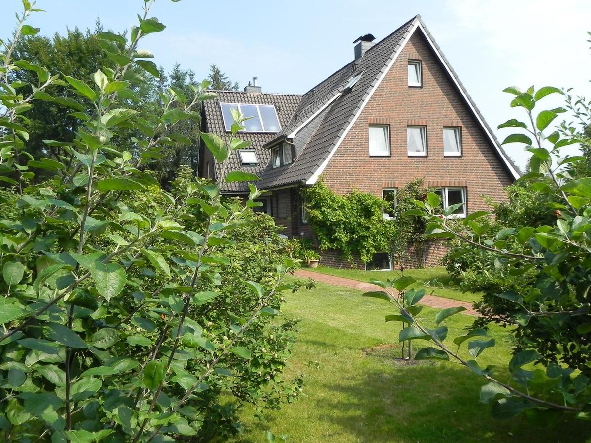 Haus *Ueues Aran* Wohnung Nr. 7 네벨 외부 사진
